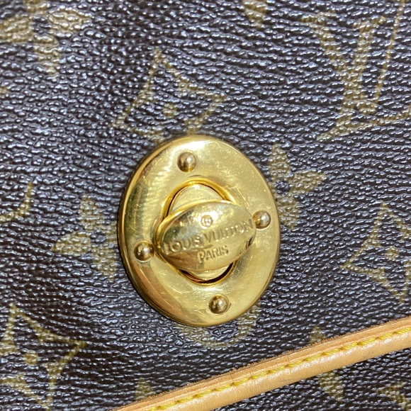 Louis Vuitton Tikal PM Shoulder Bag - Picture 7 of 16